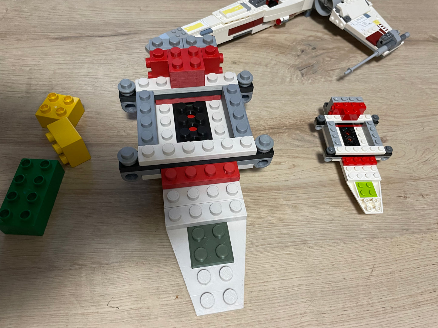 Kostenlose Beispiel Dateien Upscale X-Wing