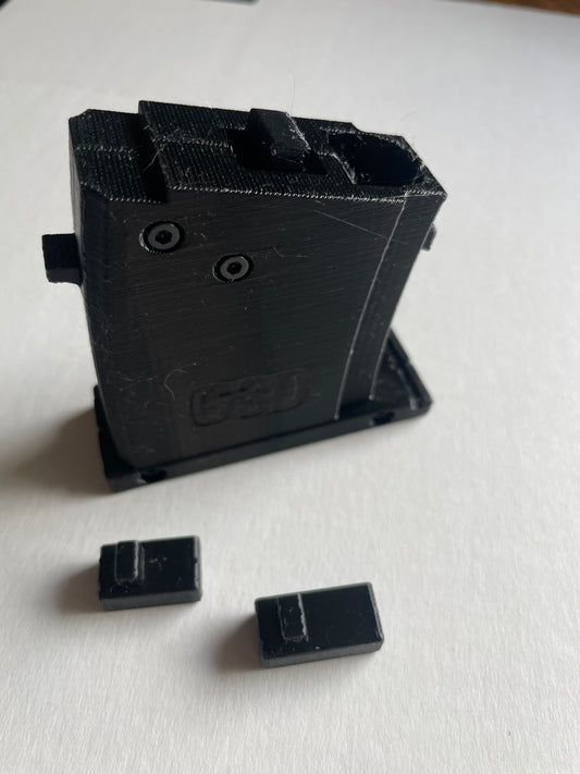 Magazine adapter for DMAG Helix